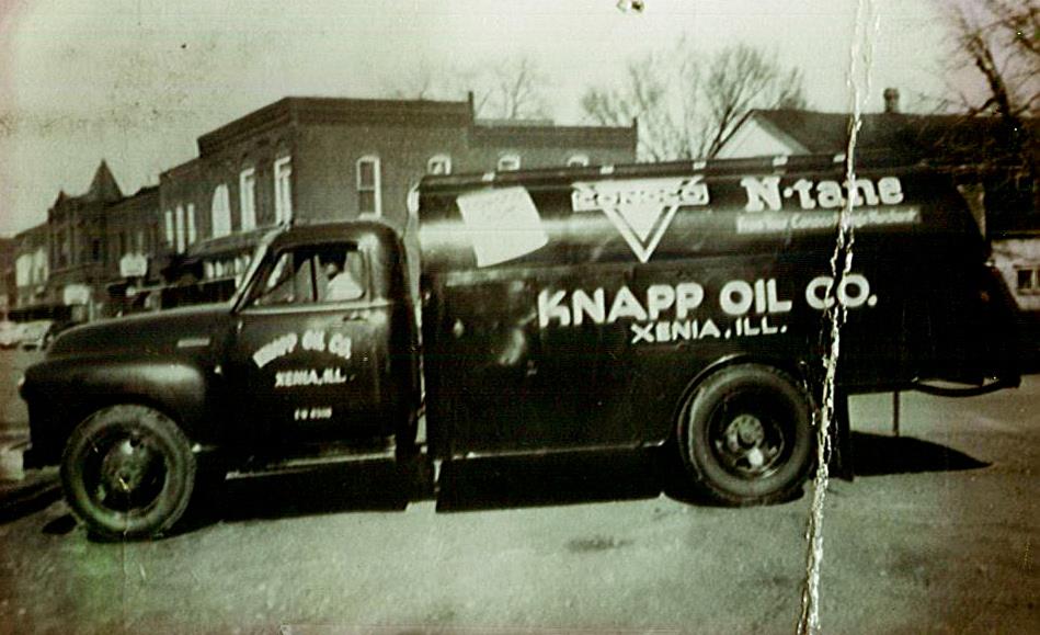 Old picture of a Knapp Oil truck in Xenia, Illinois